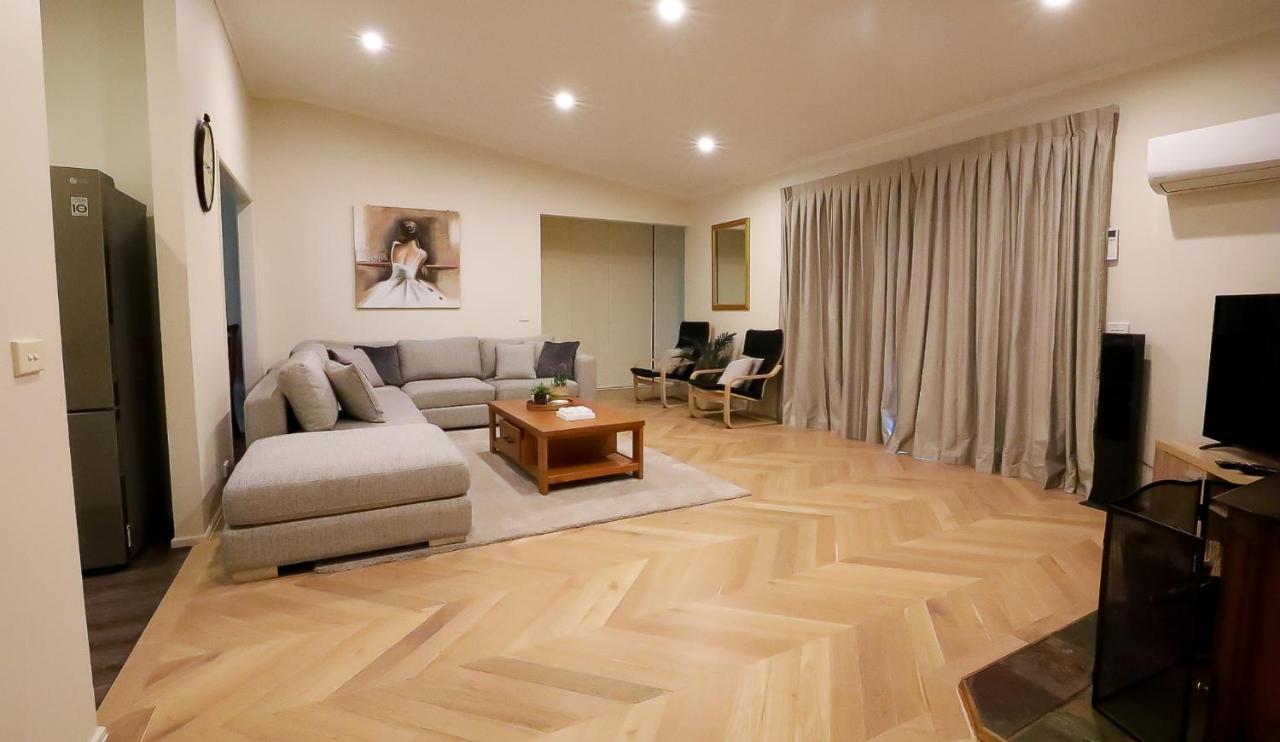 The Birch House - Silver Birches Accommodation ไบรท์ ภายนอก รูปภาพ