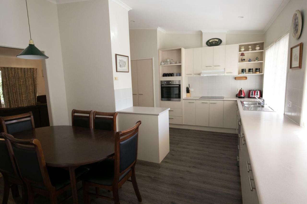 The Birch House - Silver Birches Accommodation ไบรท์ ภายนอก รูปภาพ